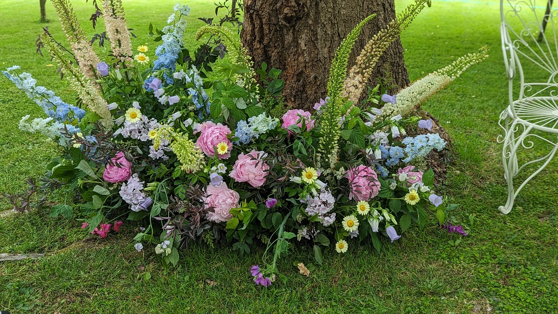 flowers little dower house