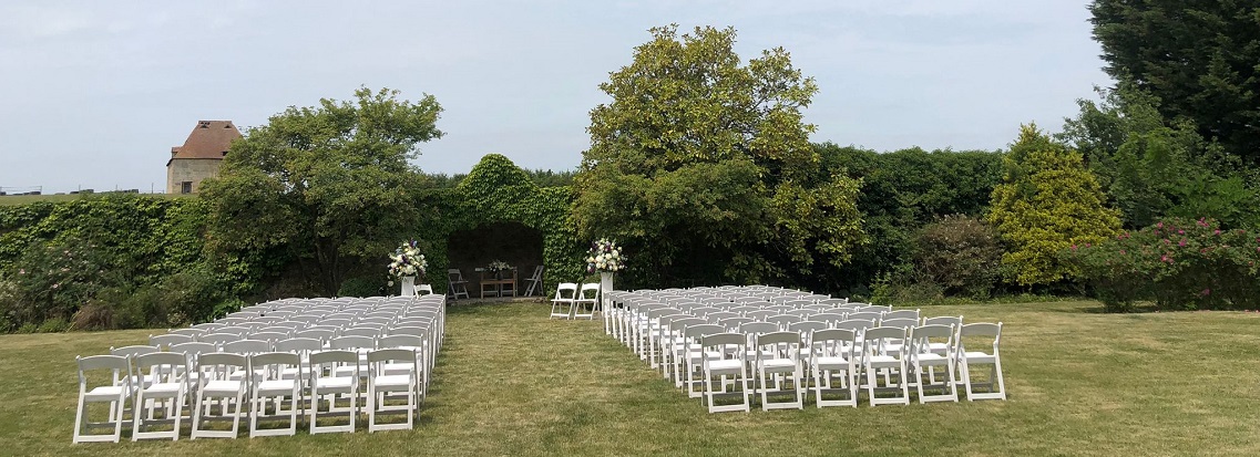 outdoor ceremony at notley abbey